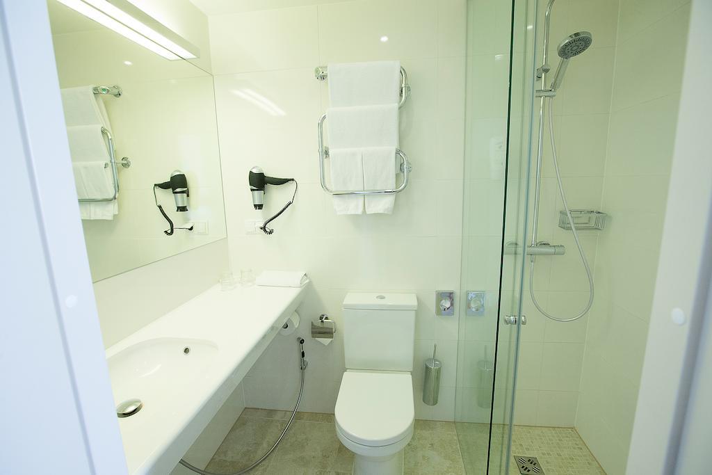 Standard Room with Waterpark and Gym Access